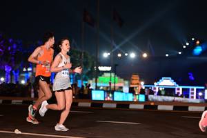 BIB: 476
                            <button type="button" onclick="openModal(15060963)" class="btn btn-primary btn-sm float-right btn-popup" data-toggle="modal" data-target=".modal-high-quality">
                        <i class="fas fa-shopping-cart"></i> Add to Cart
                    </button>
                                            <button type="button" onclick="isThisMe(15060963, true)" class="btn btn-success btn-sm float-right btn-popup btn-isme hidden" data-toggle="tooltip" data-placement="bottom" title="นี่คือรูปของคุณใช่ไหม คลิกที่นี่เพื่อเอาเข้าอัลบั้ม">
                        <i class="fas fa-plus"></i> Add to album
                    </button>
                    <button type="button" onclick="isThisMe(15060963, false)" class="btn btn-warning btn-sm float-right btn-popup btn-isnotme hidden">
                        <i class="fas fa-ban"></i> Remove from album
                    </button>